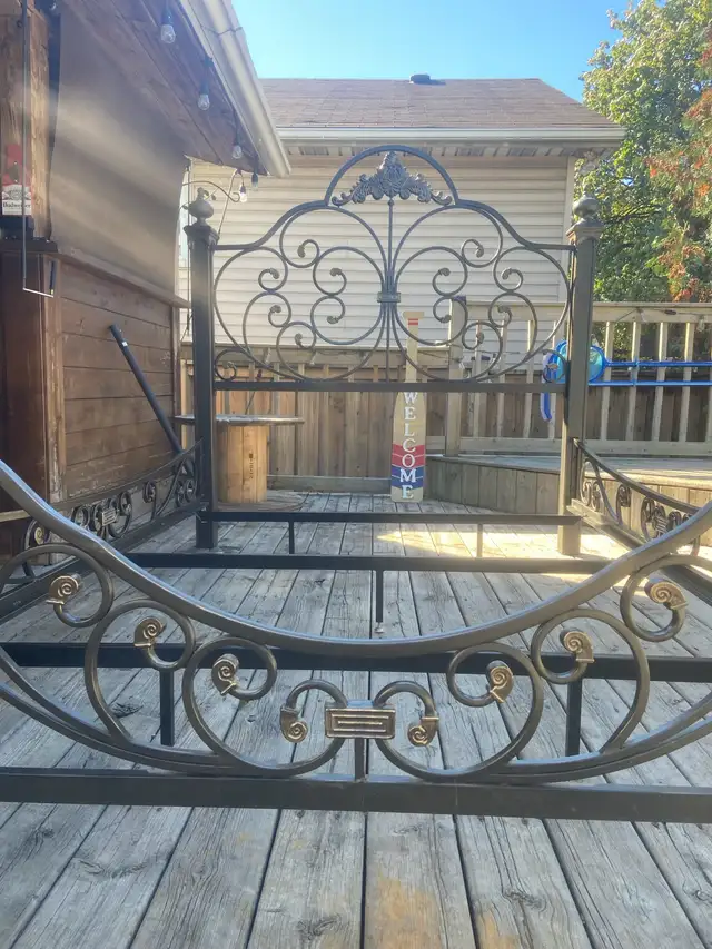Queen size bed frame