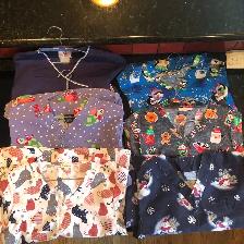 Scrubs size XS and some small - Photo 2