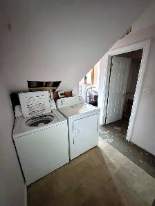 Spacious 4 Bedroom House for Rent with Double Attached Garage - Photo 11