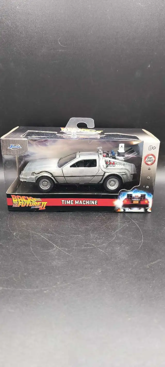 JADA TOYS BACK TO THE FUTURE II DIE-CAST CAR
