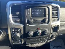 2020 Ram 1500 Classic SLT CREW CAB 4X4! - Photo 13