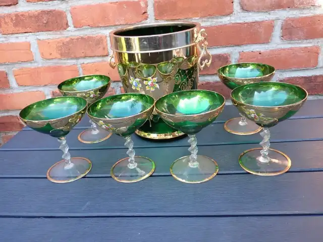 Murano Champagne Set