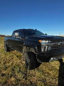 2023 Chevrolet High Country 3500 - Photo 2