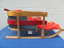 Wooden Sleigh - Photo 2