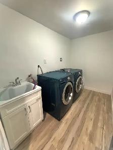 Beautifully Renovated 3 Bedroom Home with Pool & Fenced Yard - Photo 15