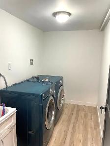 Beautifully Renovated 3 Bedroom Home with Pool & Fenced Yard - Photo 16