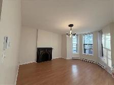31 Queen Square North Suite A - Photo 3