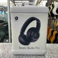 Beats Studio Pro Black Bluetooth Headphones