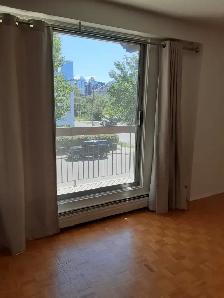 1 Bedroom Apartment - Photo 2