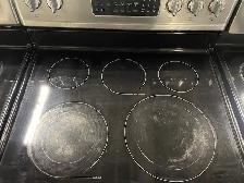 Cuisinière stainless vitrocéramique Frigidaire - Photo 2
