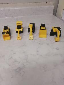 Construction cat vehicle toy set