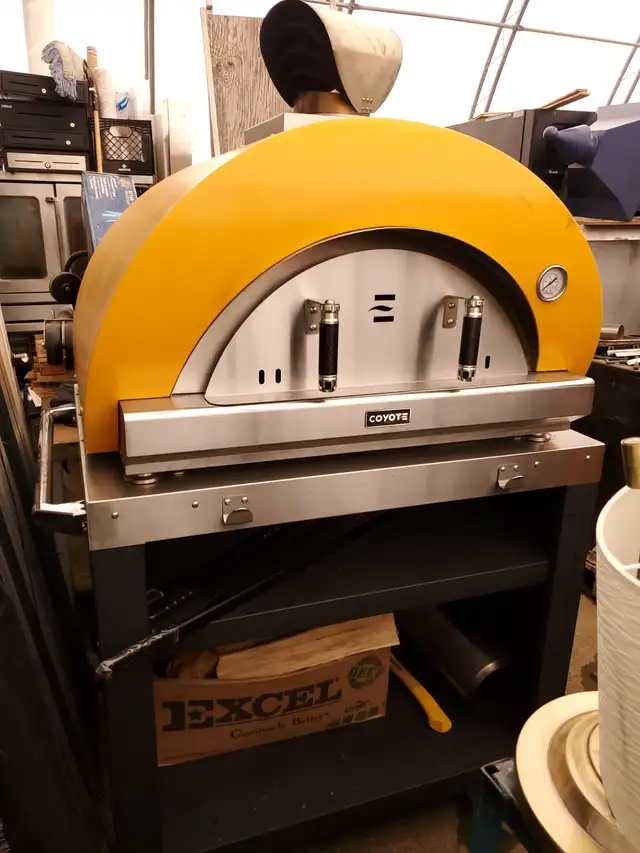 COYOTE WOOD PIZZA OVEN L&M 18' DOUBLE PASS DOUGH SHEETER