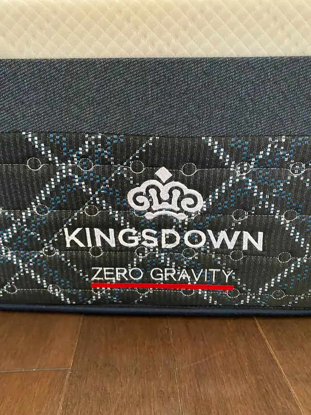 KINGSDOWN Zero Gravity Red Twin XL mattress