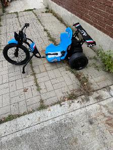 BRAND NEW DRIFT TRIKE