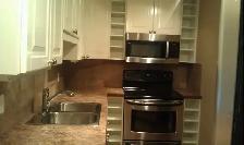 1 Bdrm private walkout Basement Suite - Photo 4