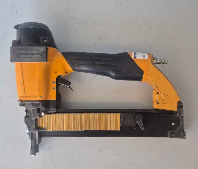 Bostitch 650S4 16GA 7/16' Stapler