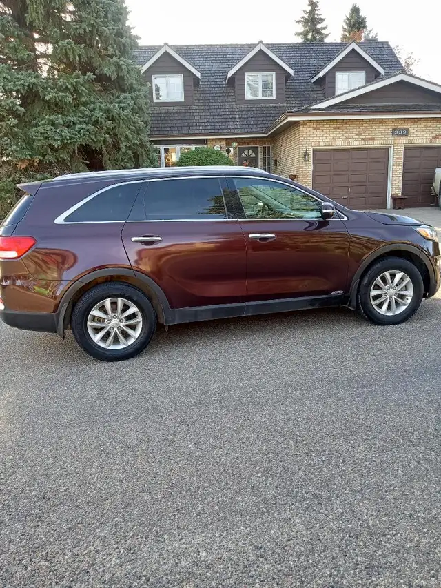 2016 KIA SORENTO, ONLY 116 K, ALL WHEEL DRIVE, REMOTE START,