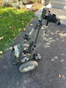 GOLF CART