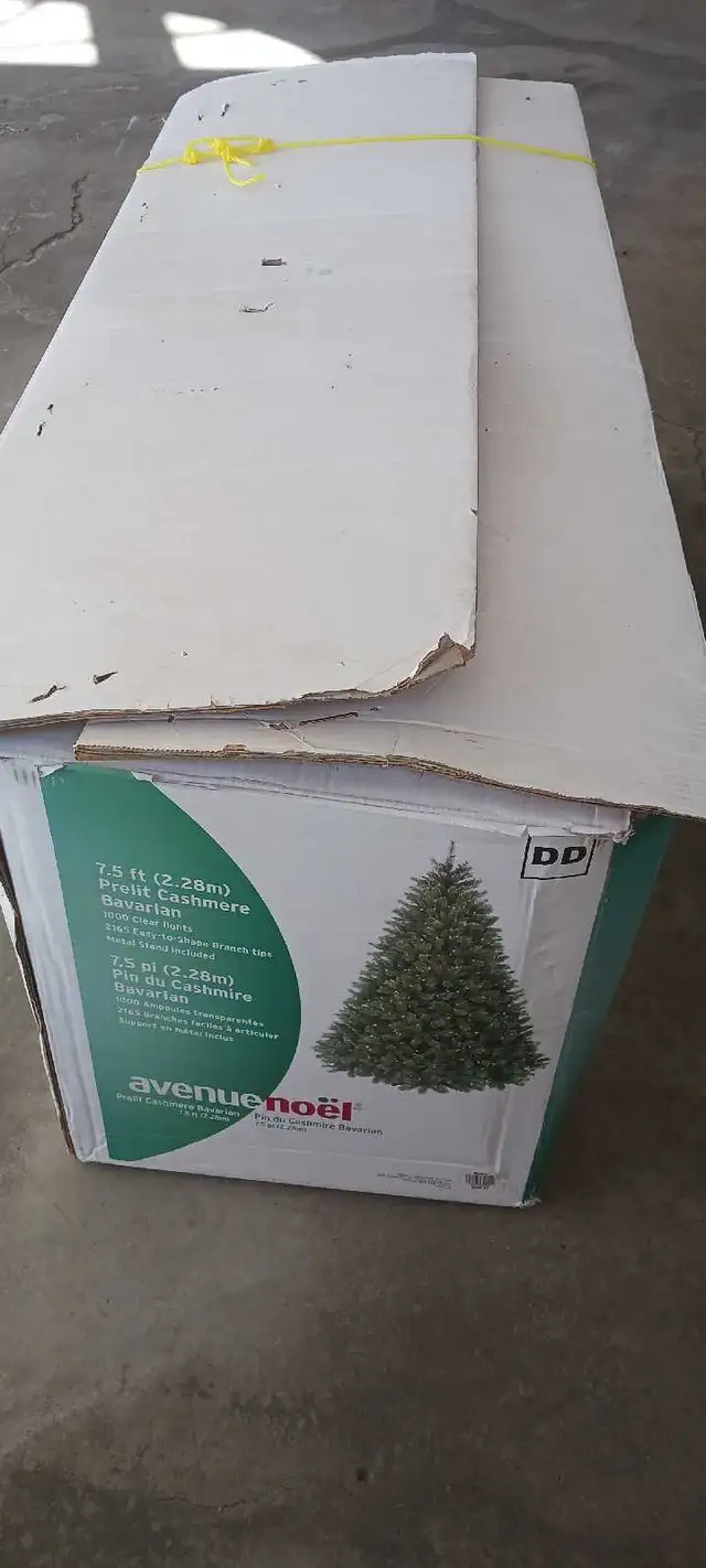 7.5 feet Cashmere Christmas tree