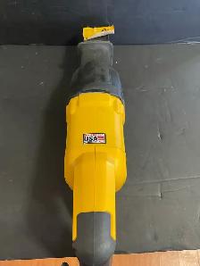 DEWALT DWE305 RECIP SAW - Photo 2