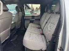 2022 Ford F-250 XLT / Crew Cab / 6'9' Box / 4x4 - Photo 17