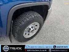2019 GMC Sierra 2500HD SLE / Crew Cab / 8 Ft Long Box / 4x4 - Photo 10