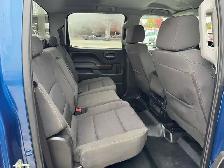 2019 GMC Sierra 2500HD SLE / Crew Cab / 8 Ft Long Box / 4x4 - Photo 13