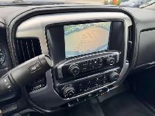 2019 GMC Sierra 2500HD SLE / Crew Cab / 8 Ft Long Box / 4x4 - Photo 15