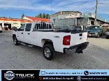 2013 Chevrolet Silverado 2500HD Crew Cab / 8 Ft Long Box / 4x4 - Photo 5