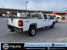 2013 Chevrolet Silverado 2500HD Crew Cab / 8 Ft Long Box / 4x4 - Photo 6