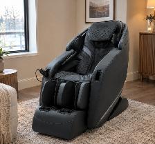 WAREHOUSE CLEAROUT Luxury Massage Chair Kyota Yugana