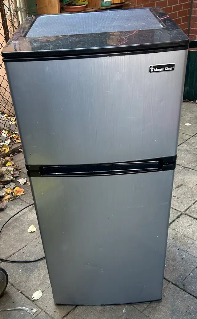 MINI FRIGO AVEC CONGELATEUR
