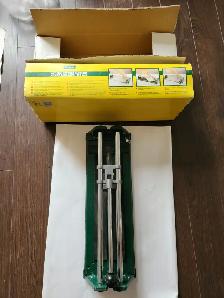 13' Tile Cutting Machine - Photo 2