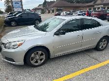 2014 Chevrolet Malibu - Photo 2
