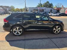 2016 Toyota Venza 4dr Wgn V6 AWD - Photo 8