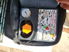 VEHICLE TIRE INFLATOR KIT CAME OFF A BRAND NEW HYUNDAI NEW - Photo 2