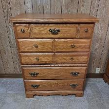 Beautiful Vintage 4-Piece Oak Bedroom Set - Photo 3