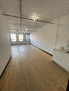 Bureaux à louer Plateau Mont-Royal/Office space for rent
