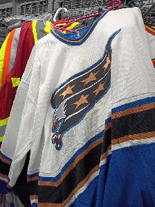 sports Jerseys - Photo 4