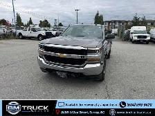 2017 Chevrolet Silverado 1500 Regular Cab / 8 Ft Long Box / 4x4 - Photo 4