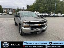 2017 Chevrolet Silverado 1500 Regular Cab / 8 Ft Long Box / 4x4 - Photo 5