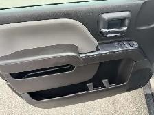 2017 Chevrolet Silverado 1500 Regular Cab / 8 Ft Long Box / 4x4 - Photo 16