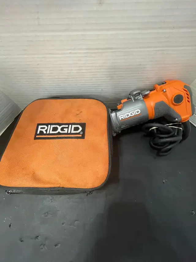 RIDGID WIRED ROUTER R2401