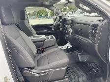 2022 Chevrolet Silverado 2500HD Regular Cab 8 Ft Long Box 4x4 - Photo 11