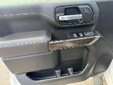 2022 Chevrolet Silverado 2500HD LT  / Crew Cab / 6'6' Box / 4x4 - Photo 17