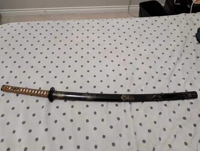 Katana with real rayskin