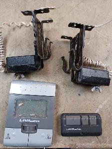 Garage Door Opener- LiftMaster - Photo 4