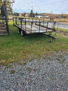 1993 Utility Trailer with Steel Rack/Remorque