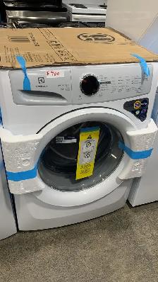 Electrolux White Front Load Washer – Great Deal