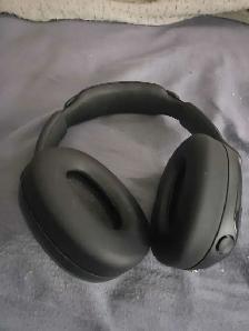 Skullcandy Hesh  Bluetooth Headset Like New